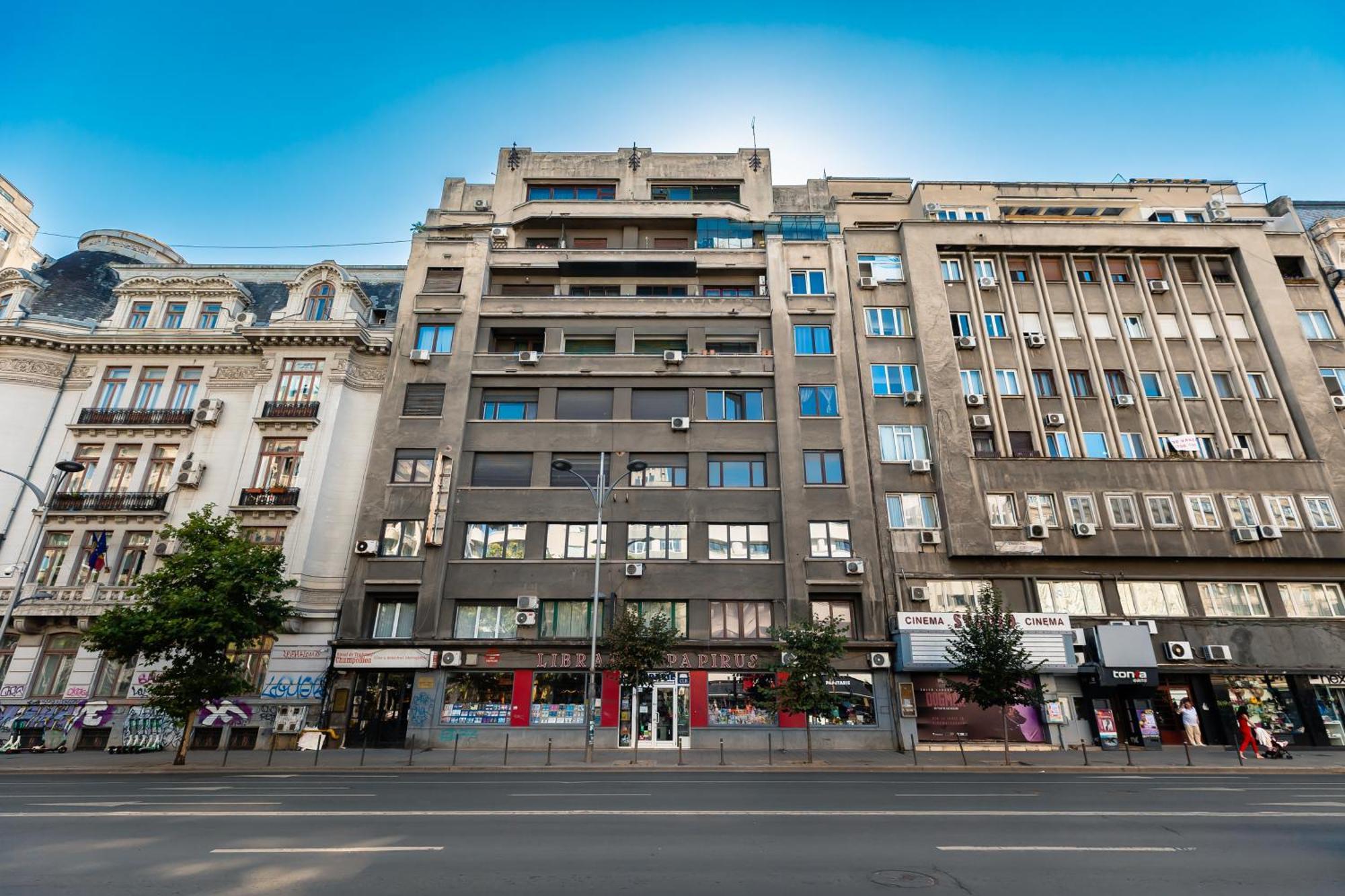 Central Studios In Piata Romana Bucharest Exterior photo